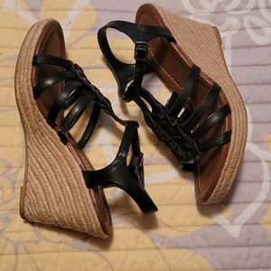 Faded Glory woven wedge sandals 👡